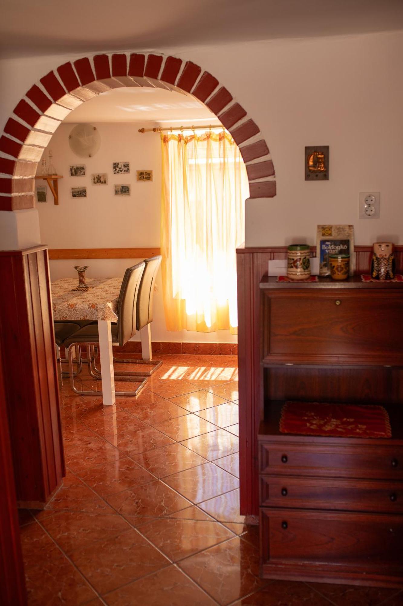 Ferienwohnung Europa Szive Vendeghaz Tállya Exterior foto